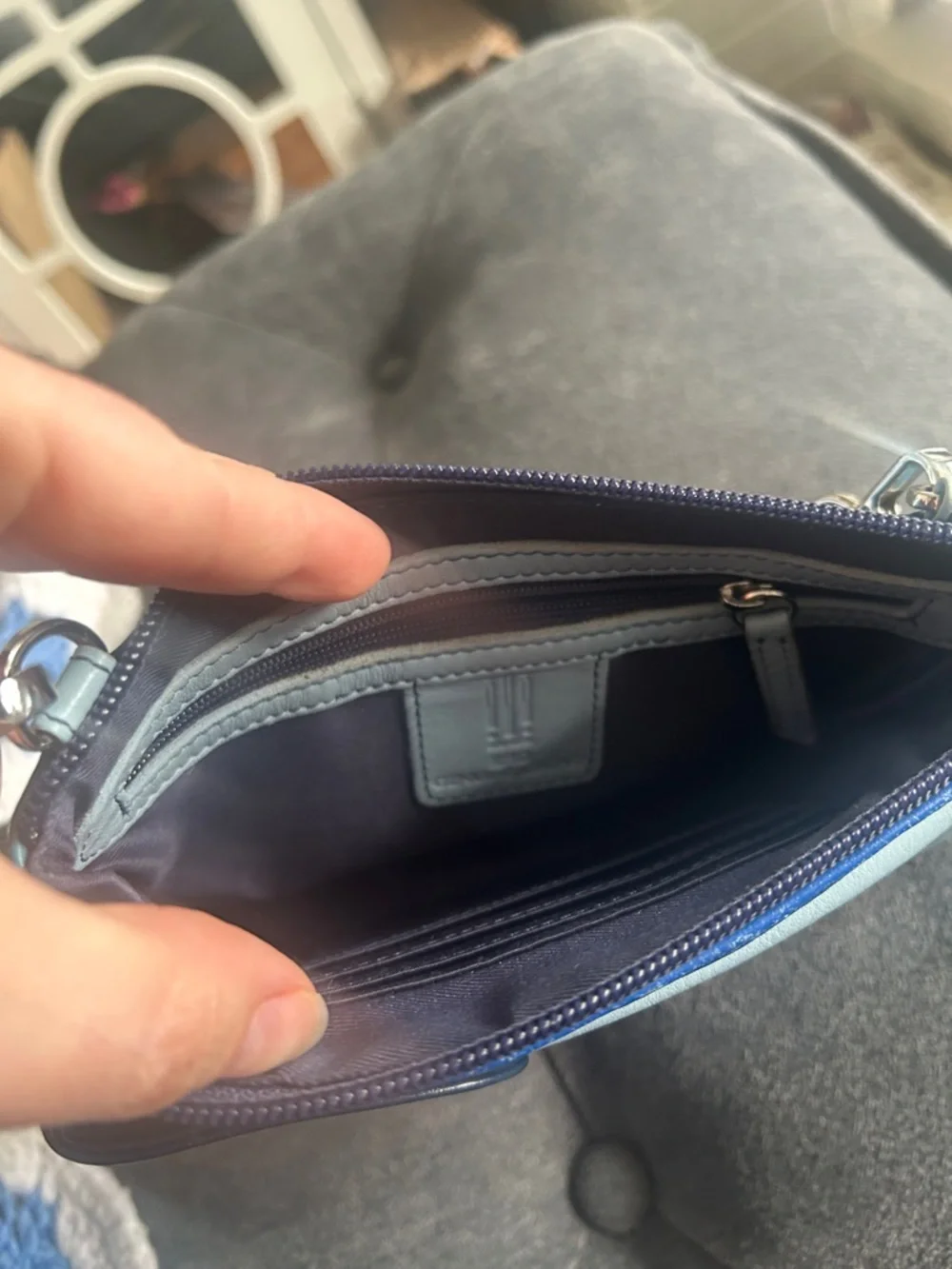📱 RFID Leather Crossbody Phone Case Bag - Picture 6 of 7